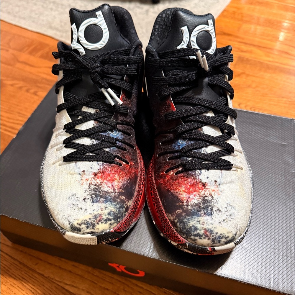 Nike KD8 XMAS 2015 Kevin Durant Athletic Shoes - Black, Red, White
